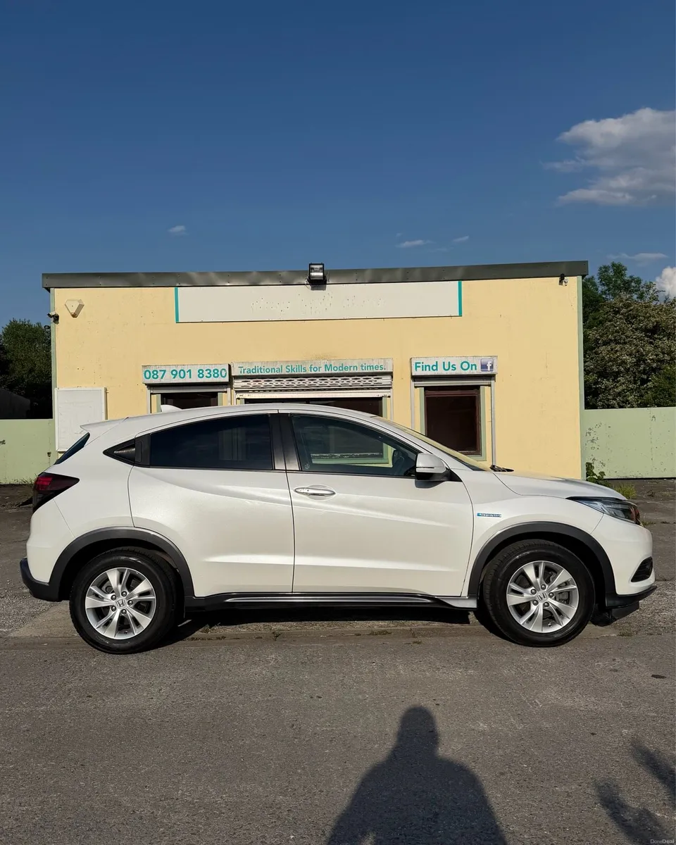 Honda Vezel / HR-V, 2018, 1.5 P/HB, AUTO, NCT/TAX - Image 2