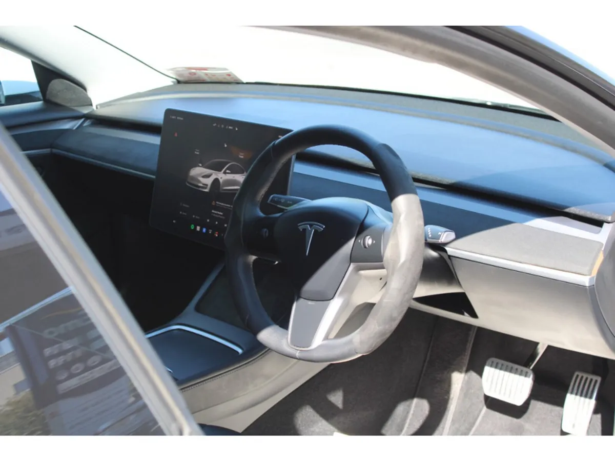 Tesla Model 3 LONG RANGE AWD BQB1S5N 4DR AUTO - Image 2