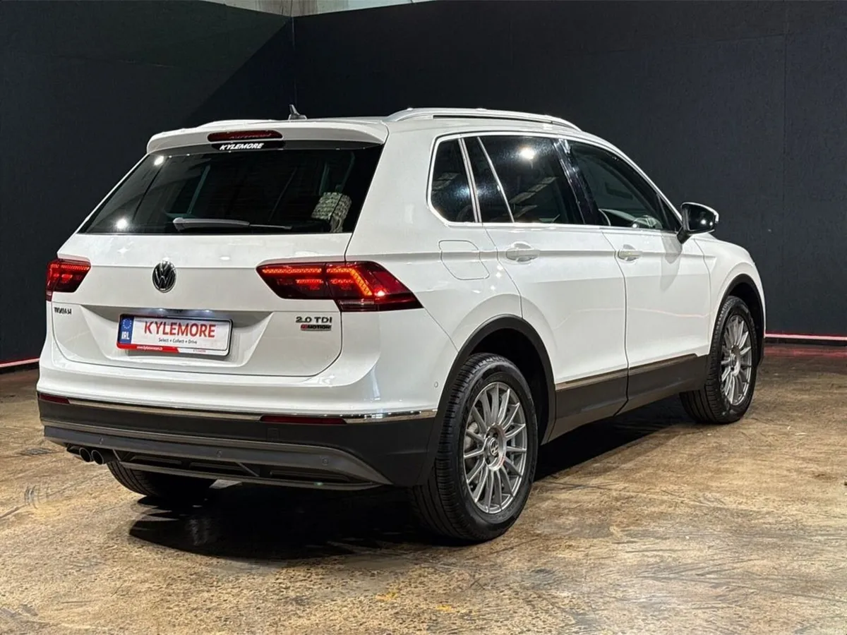 Volkswagen Tiguan 2.0 AUTOMATIC TDI 4MOTION - AFTE - Image 4