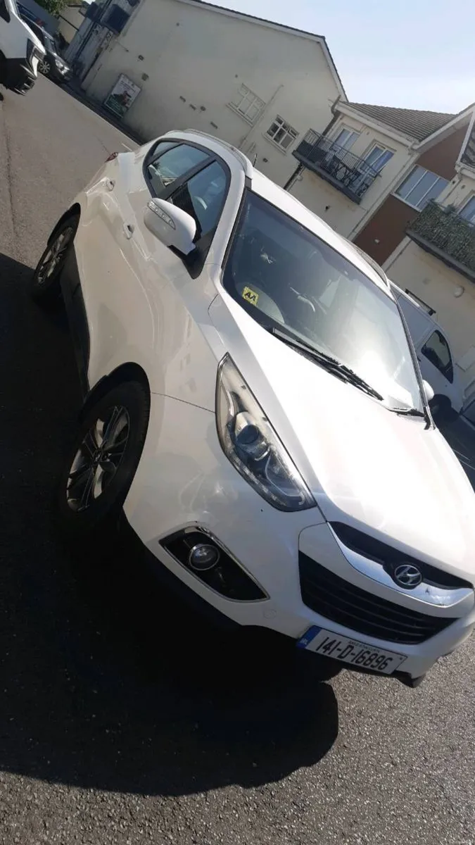 141 Hyundai ix35 - Image 1