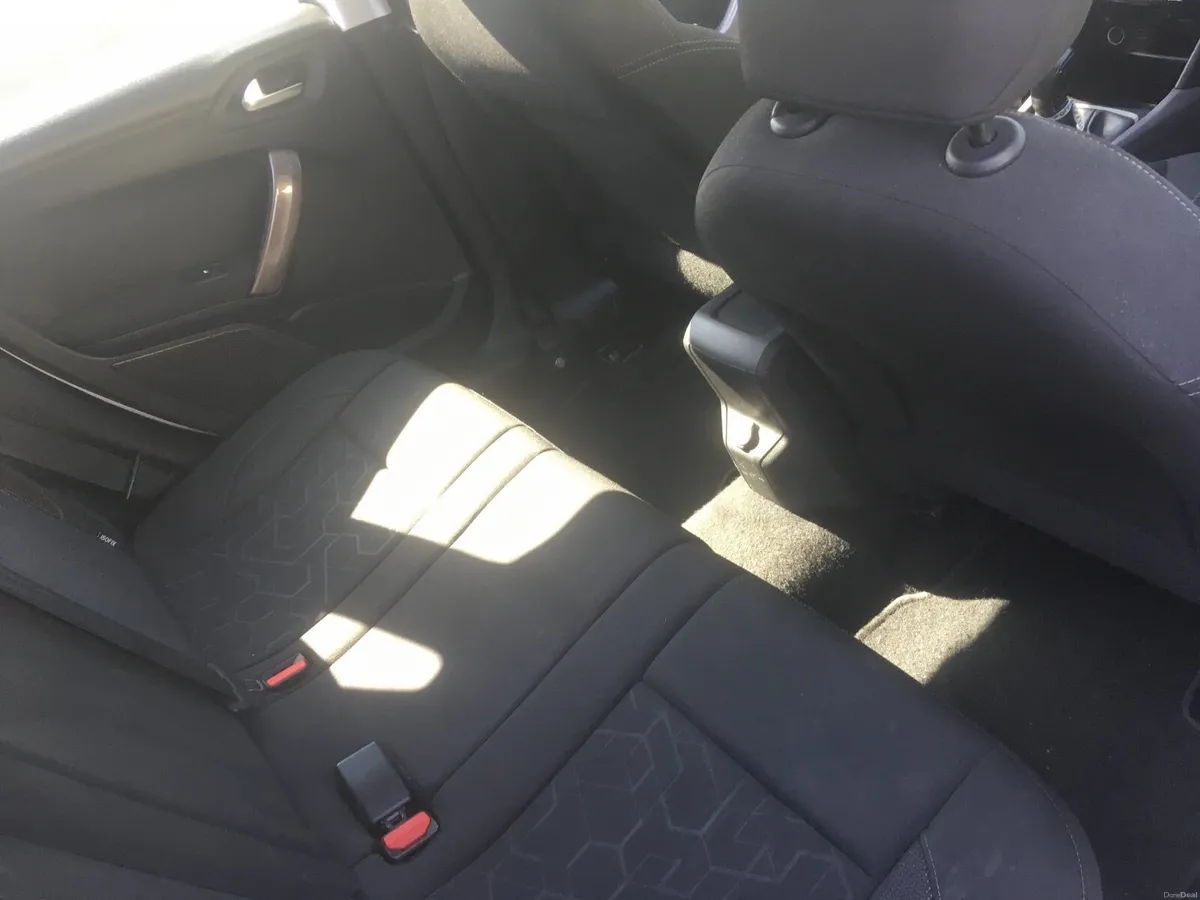Peugeot 2008 2016 - Image 3