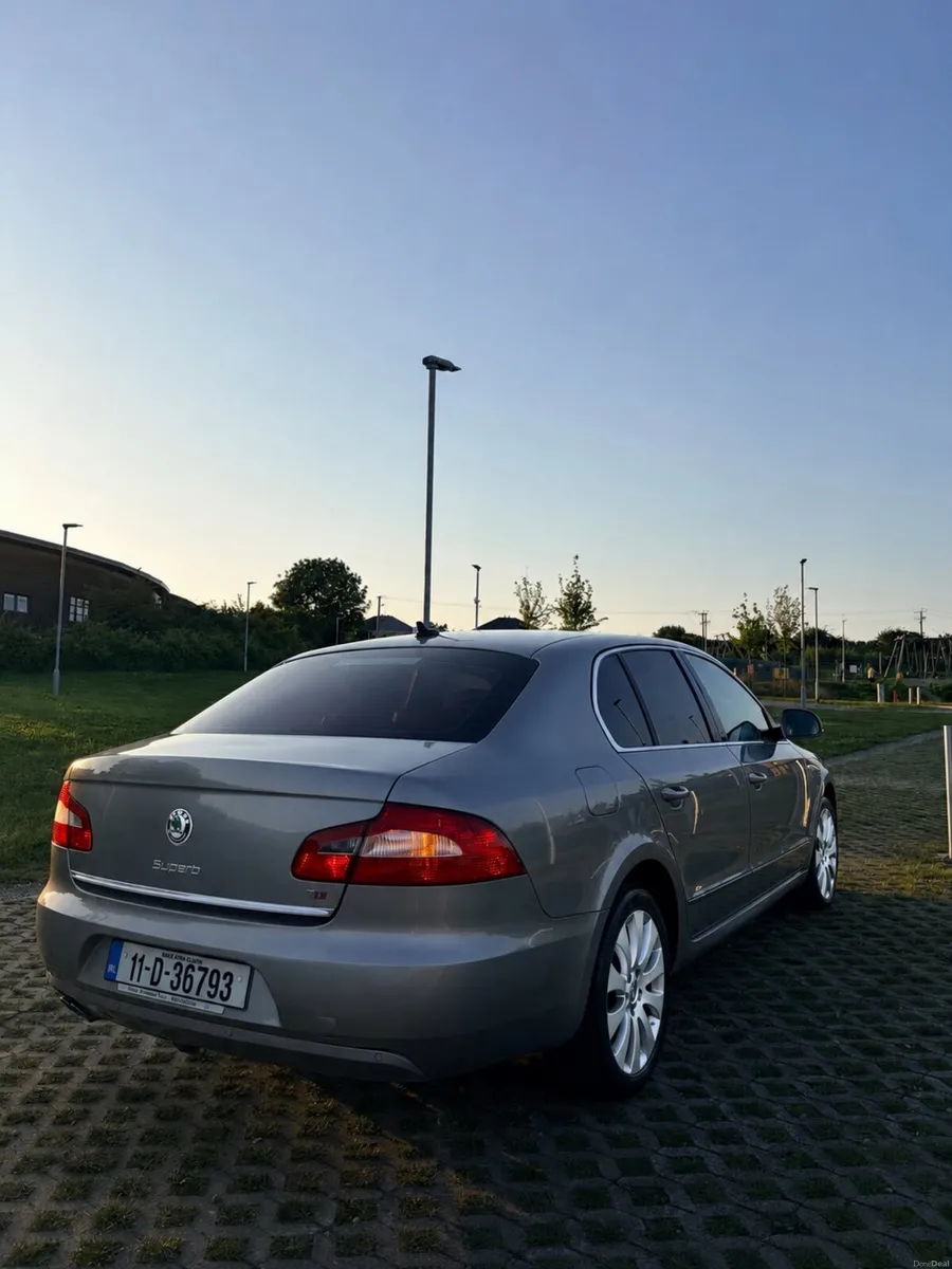 Skoda Superb - Image 3