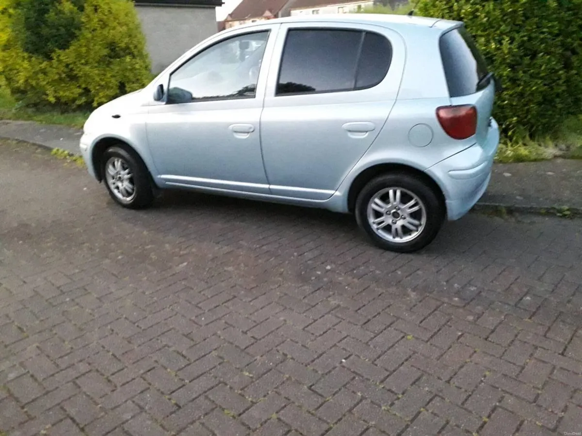 03 TOYOTA YARIS 1LT PETROL €1,650 - Image 6