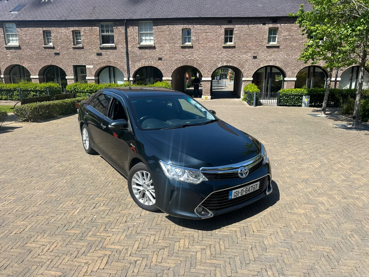 Toyota Camry 2016 - Image 2