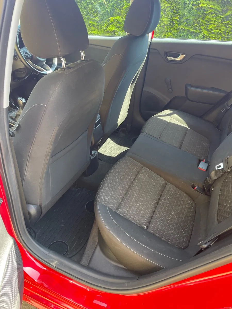 Kia Rio 181 LOW MILEAGE - Image 5