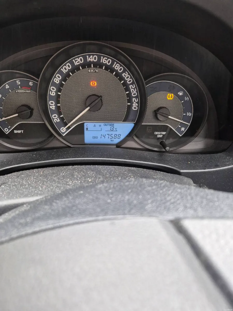 Toyota Corrolla 2014 - Image 2