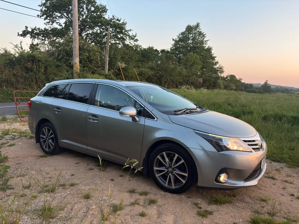 Toyota Avensis Estate 2.0 D4D - Image 3
