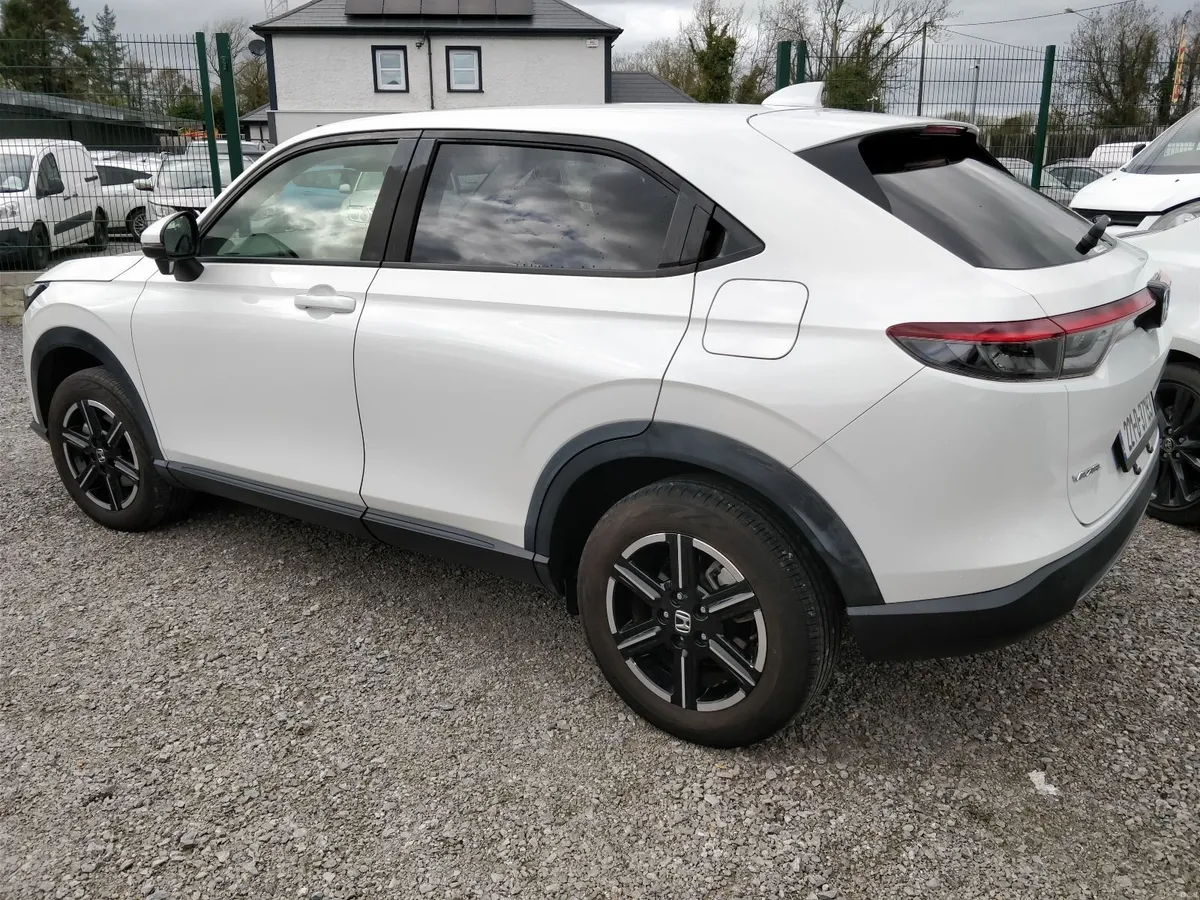 Honda Vezel 2022 New Shape Low Mileage Auto Hybrid - Image 3