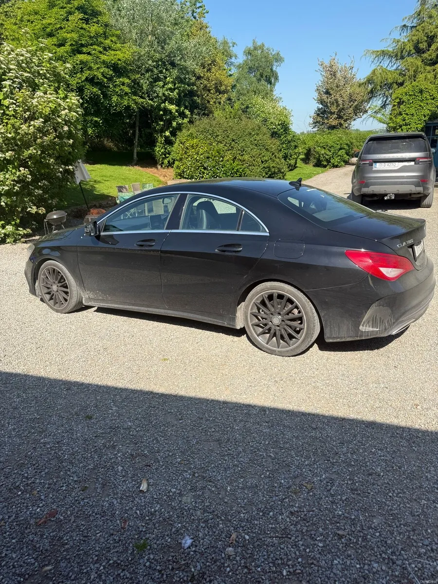 2017 CLA 180 AMG LINE - Image 4