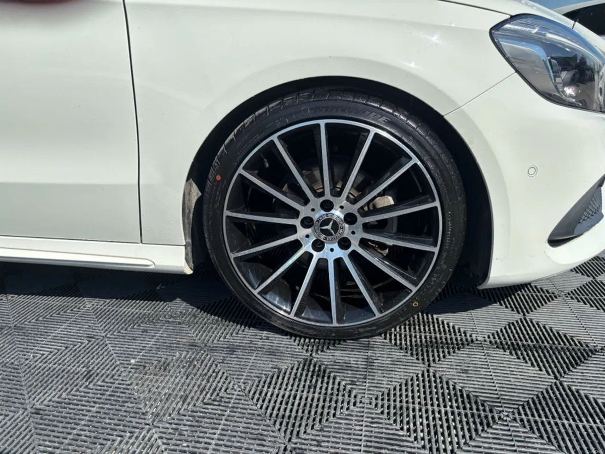 Mercedes-Benz A-Class Merc a180, 1,6 petrol,  amg - Image 2