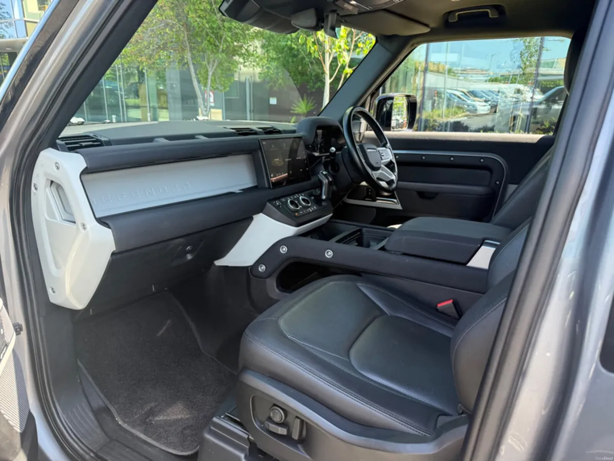 Land Rover Defender 90 D250 X-Dynamic Se - 2 Seat - Image 6