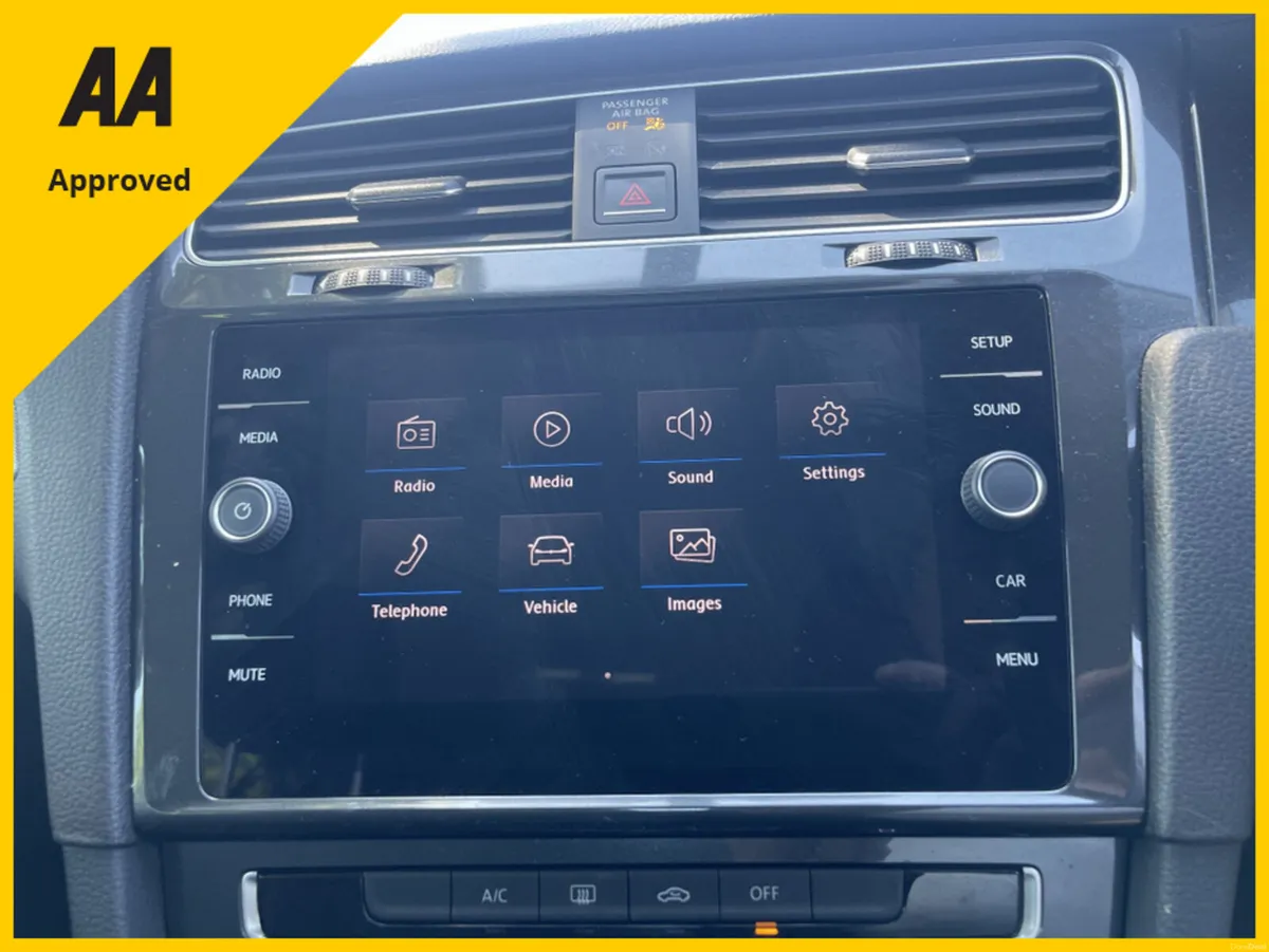 Volkswagen Golf S TDI BLUEMOTION TECHNOLOGY - Image 3