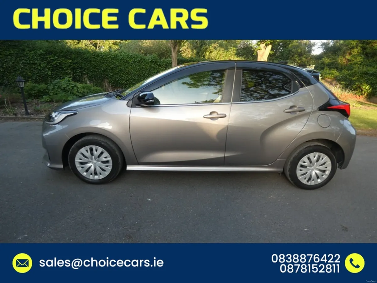 Toyota Yaris 1.5 AUYO PETROL - Image 3