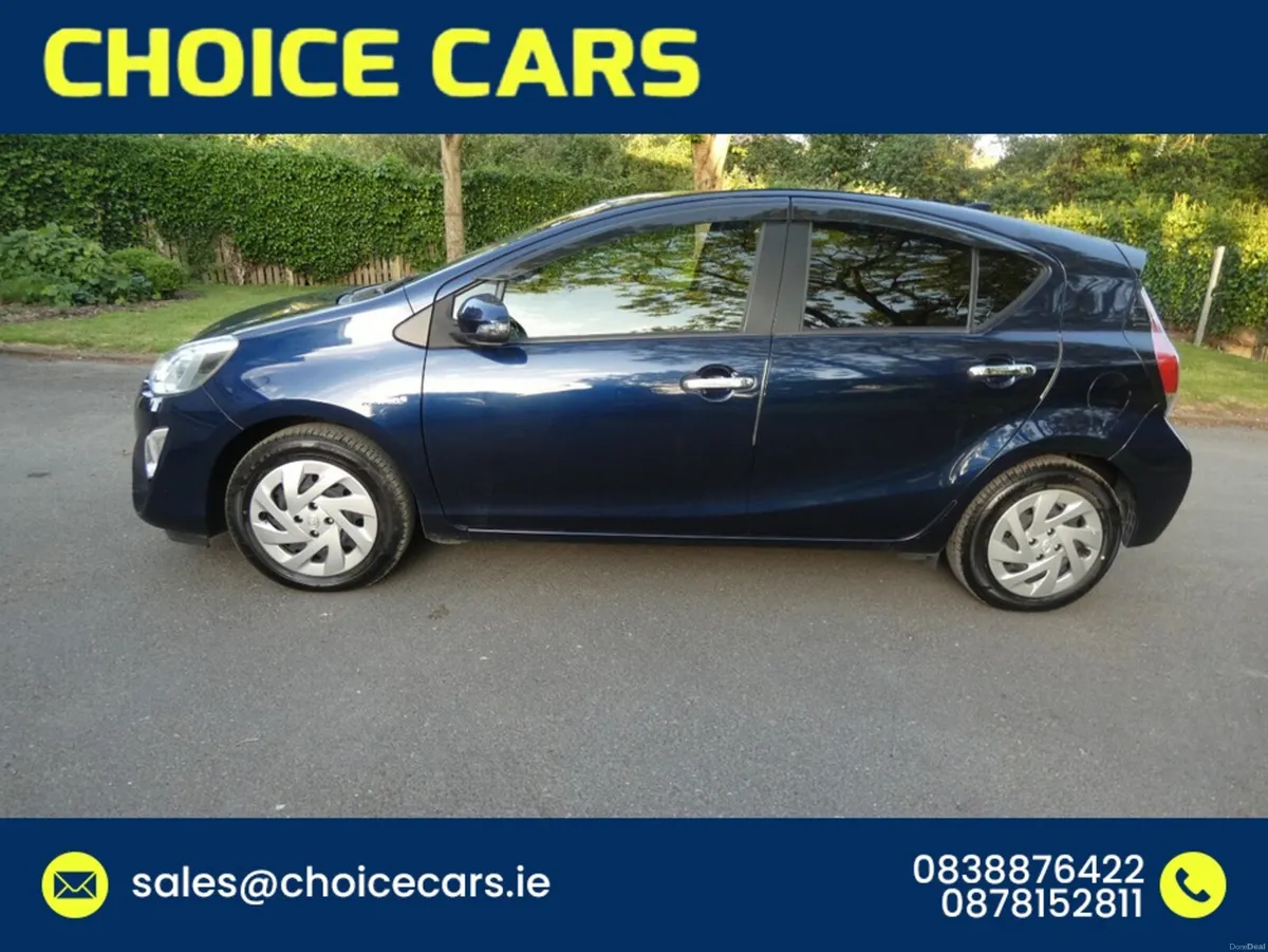 Toyota Aqua 1.5 AUTO HYBRID - Image 3