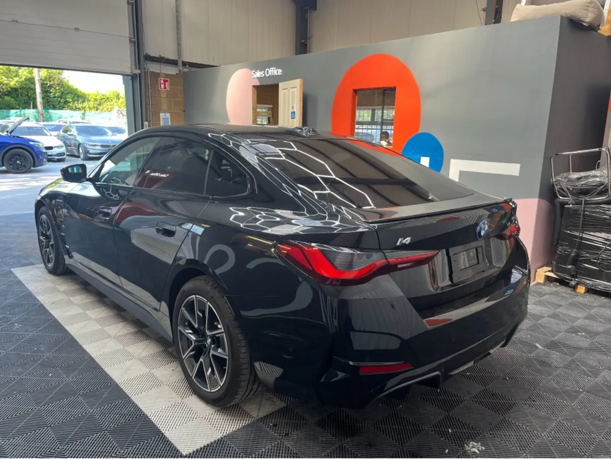 BMW i4 2025 BMW i4 EDRIVE40 M-SPORT AUTOMATIC / CR - Image 3