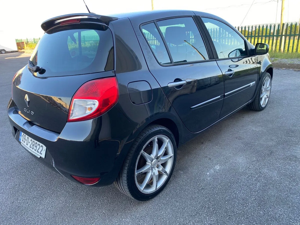 Renault Clio 1.2 petrol NCT&TAX - Image 4