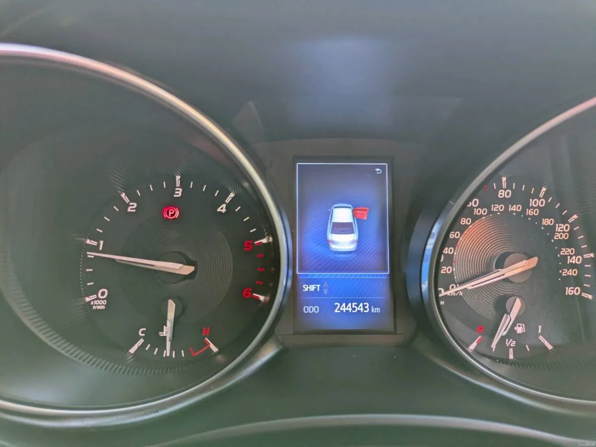 Toyota Avensis 1.6 Business Edition 181 - Image 2