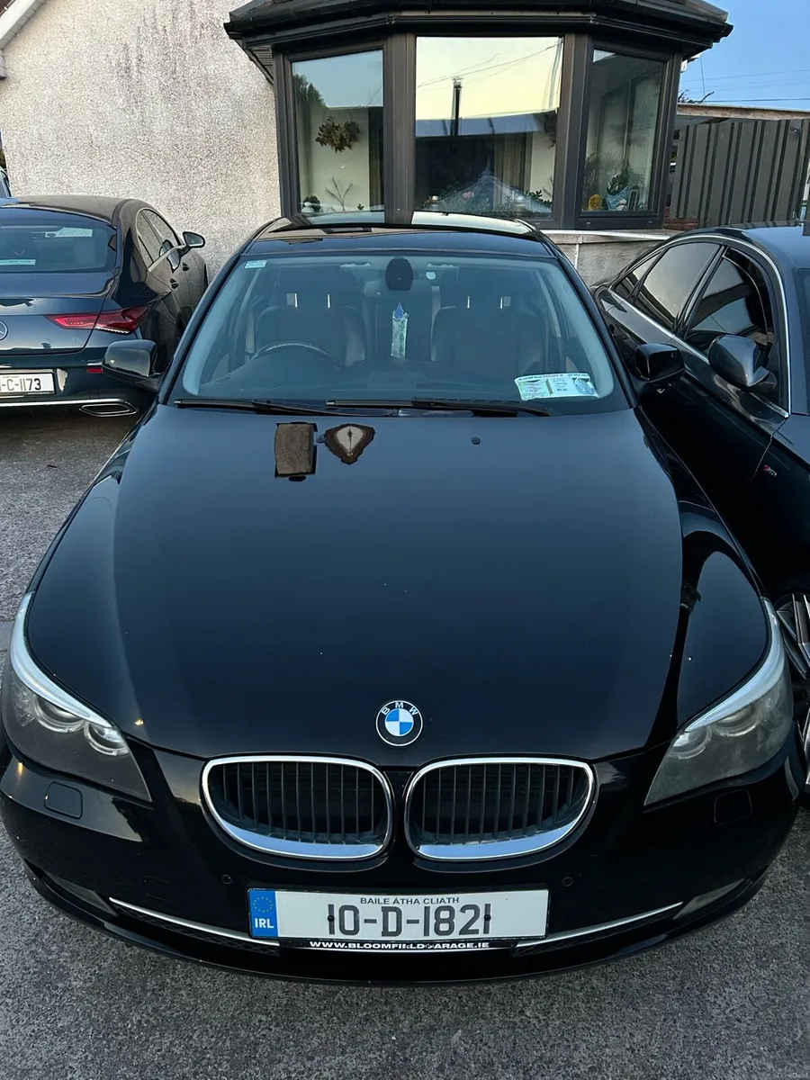 BMW 520d Business - Image 1