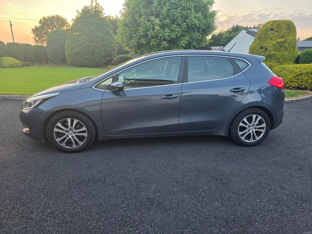 KIA CEED 1.6 CRDI..NEW NCT..TAXED - Image 3