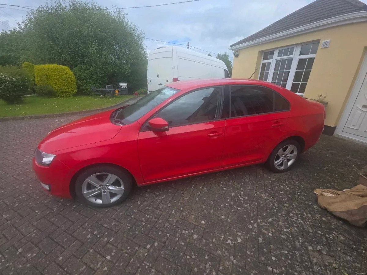 Skoda rapid 1.2 petrol - Image 4