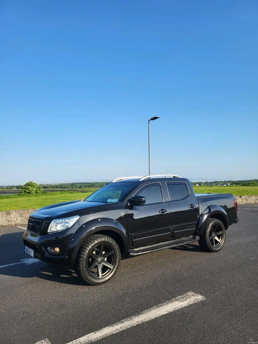 Nissan Navara 2.3dci Tekna Auto 181 - Image 1