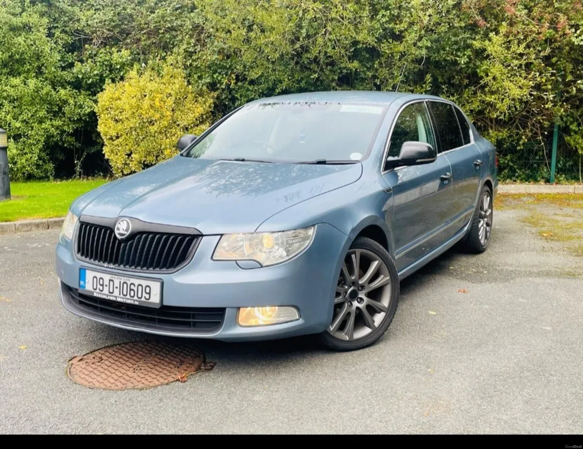 Skoda Superb 2009 - Image 1