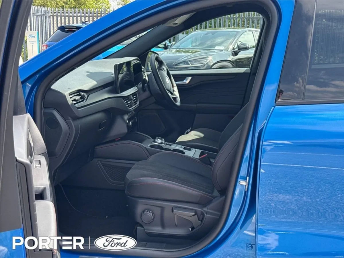 Ford Kuga *ST LINE X EDITION* 243PS PHEV - Image 4