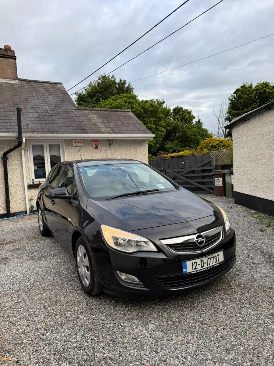 Opel Astra 2012 1.4 petrol NEW NCT 7/27 - Image 2