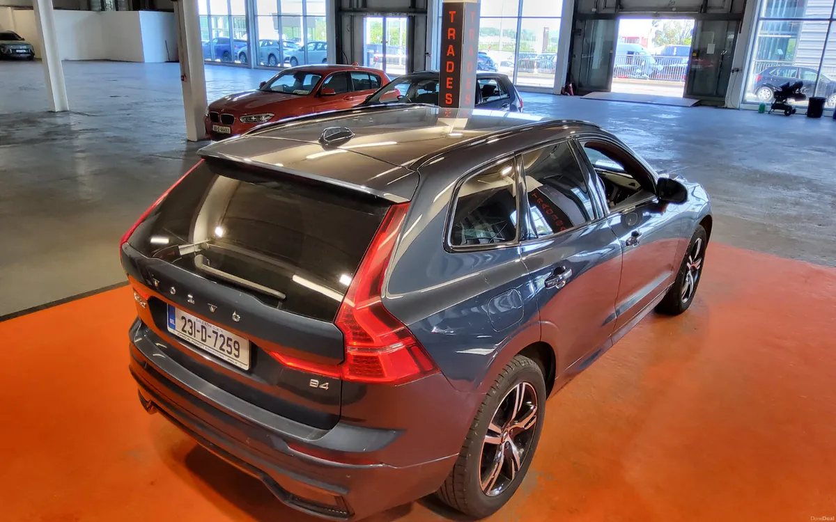 Volvo XC60 2023 - Image 4