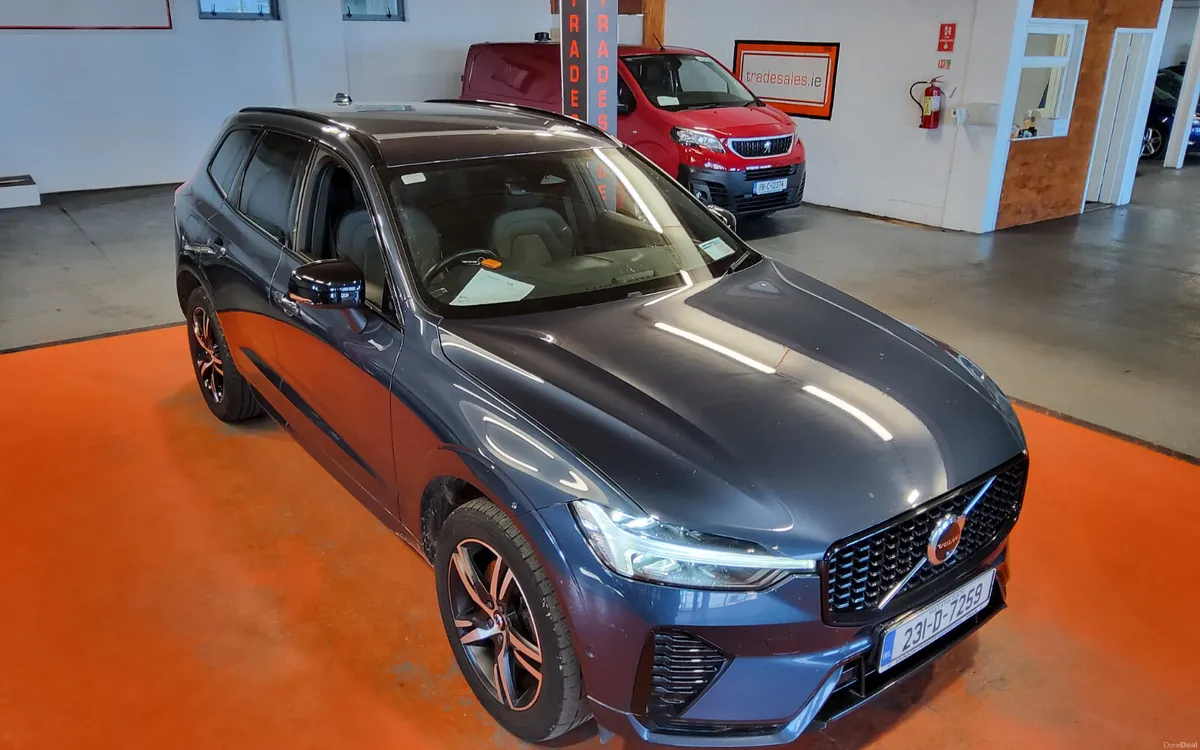 Volvo XC60 2023 - Image 3