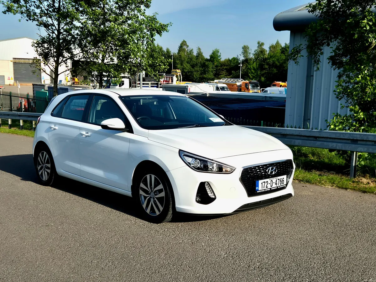 Hyundai i30  I 30 DELUXE - Image 3