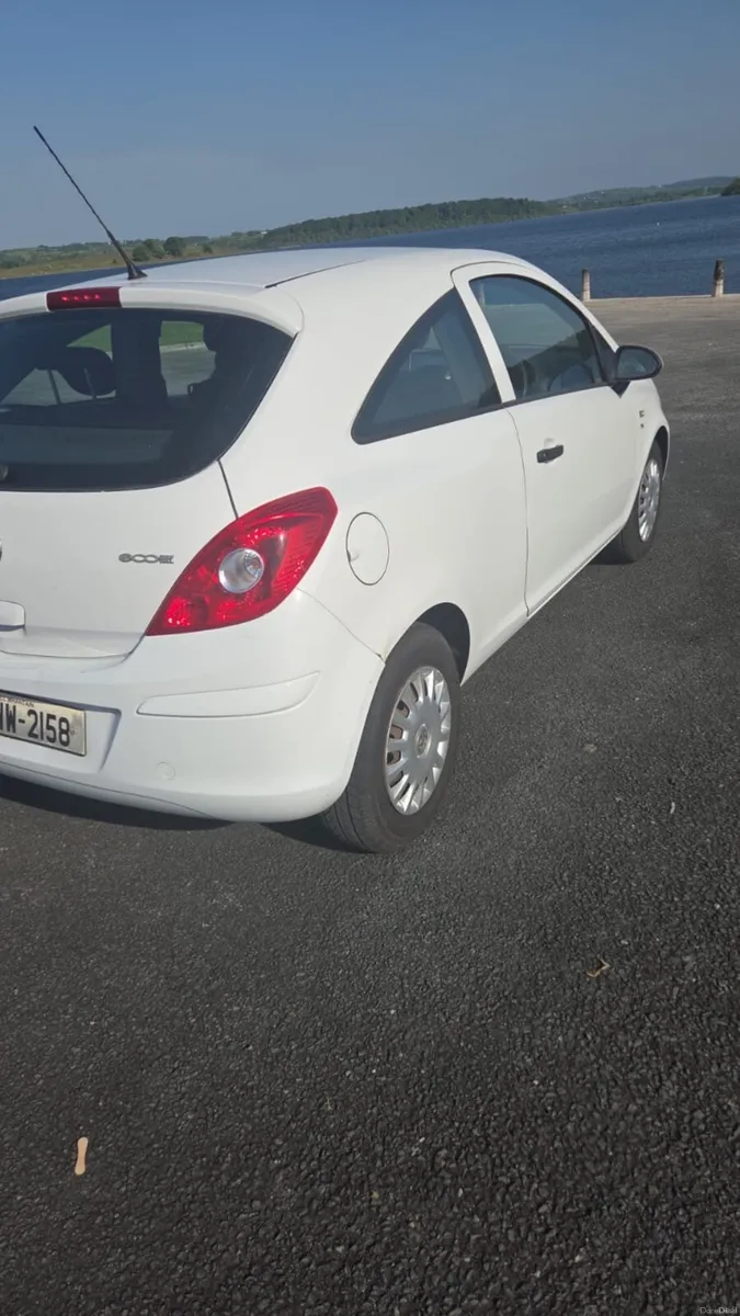 Vauxhall Corsa 2014 - Image 2