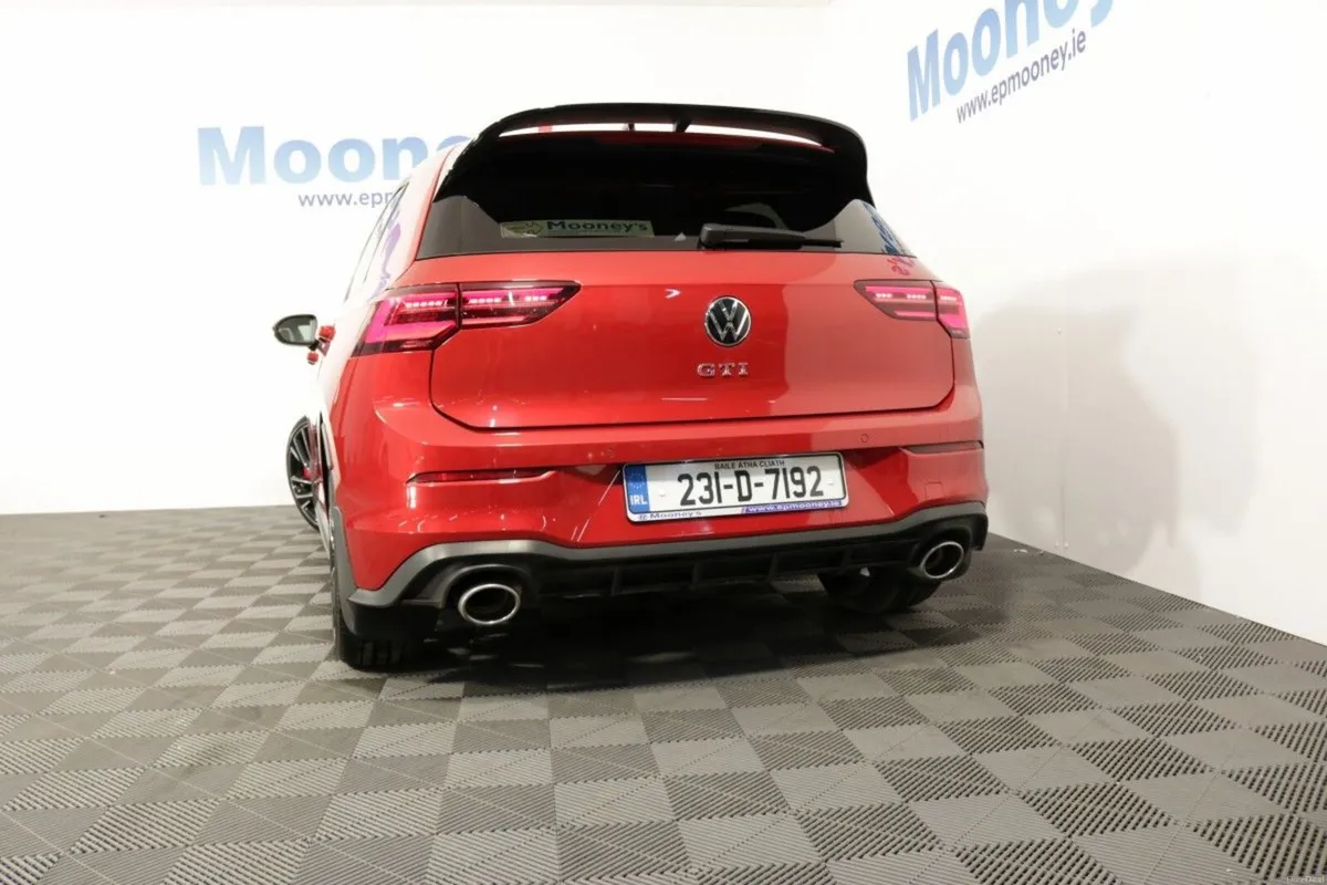 Volkswagen Golf GTI CLUBSPORT DSG - 2.0L Petrol 30 - Image 6