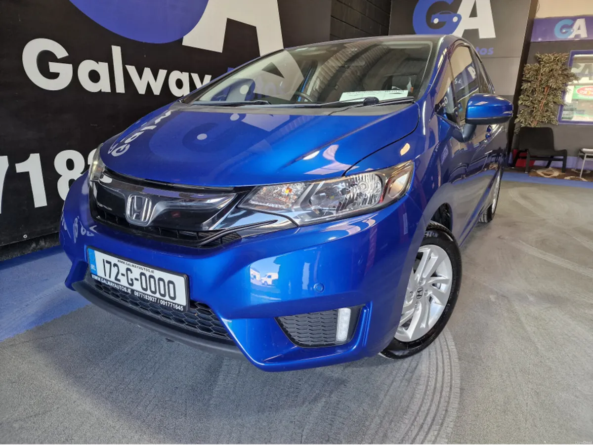 Honda Jazz 1.3 I VTEC**LOW MILAGE, LIKE NEW** - Image 1