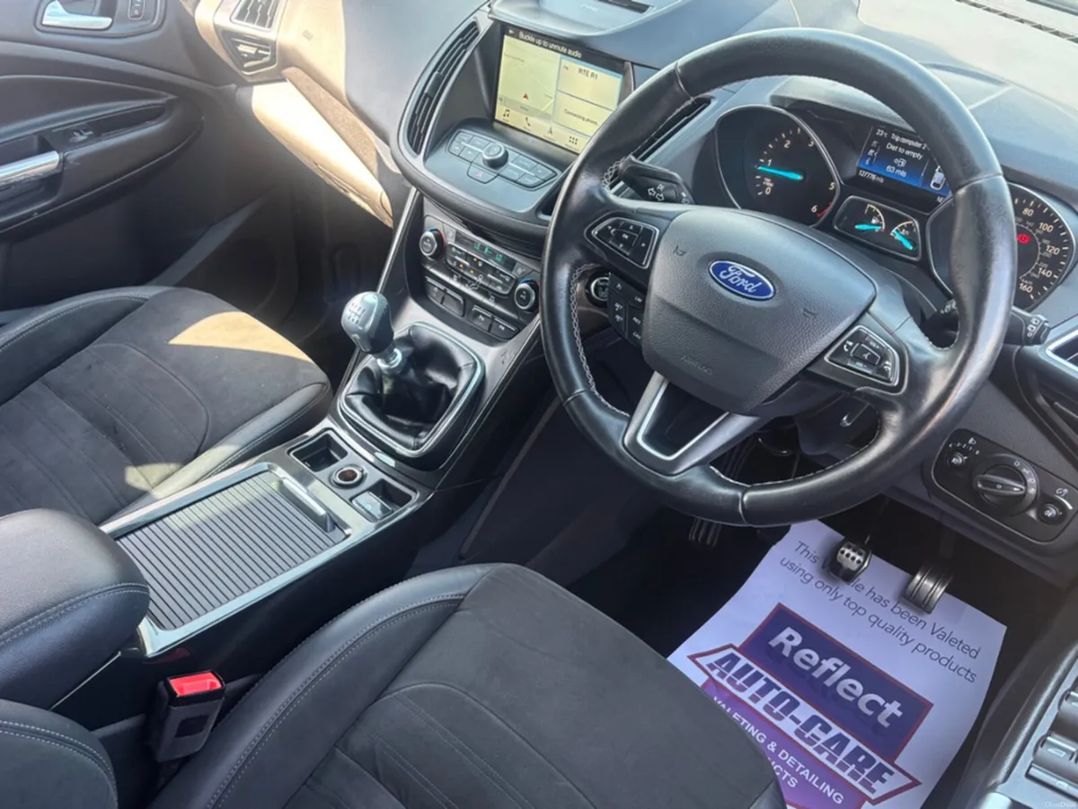 Ford Kuga 1.5 TDCI ST-LINE 120 5DR 120PS - Image 2