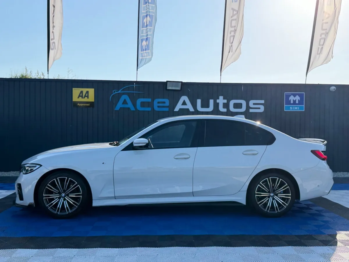 BMW 3-Series M-SPORT X-DRIVE - 2.0L DIESEL - AUTO - Image 4