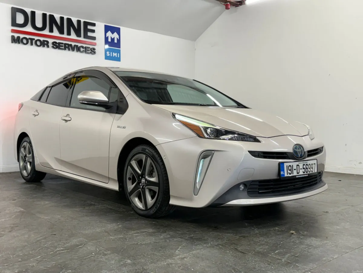 Toyota Prius **LUXURY**FULL 2 TONE LEATHER**ELECTR - Image 2