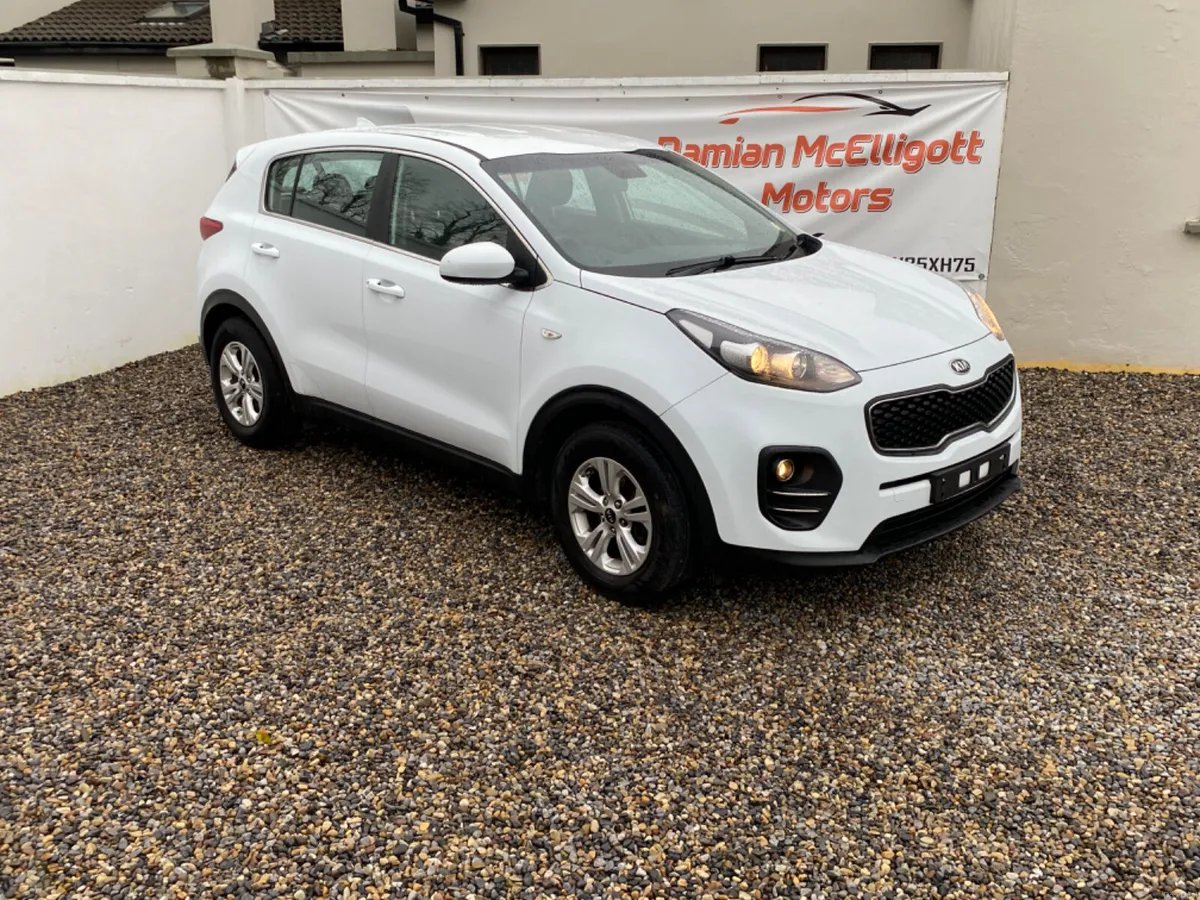 2017 Kia Sportage ISG - Image 1