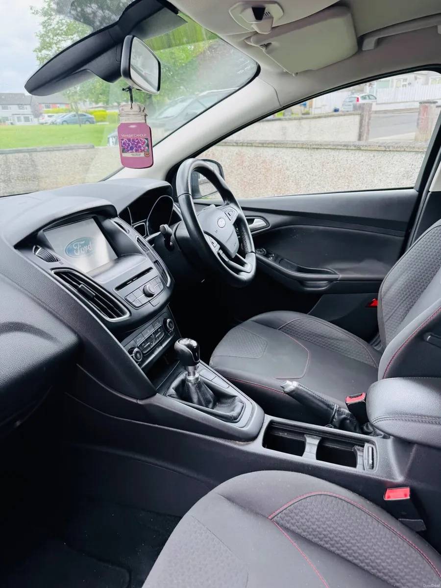 Ford Focus 2016 - Image 2