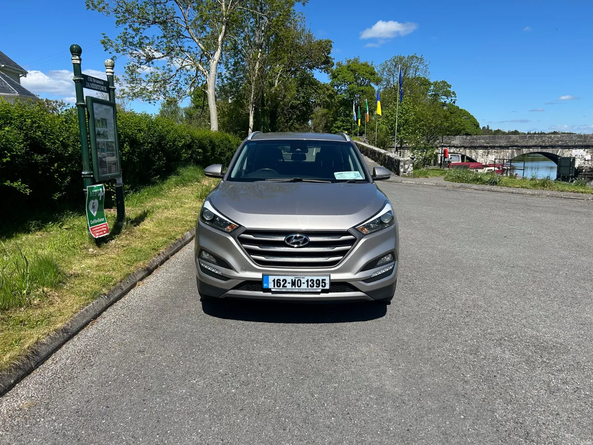 Hyundai Tucson CRDI SE Nav - Image 4