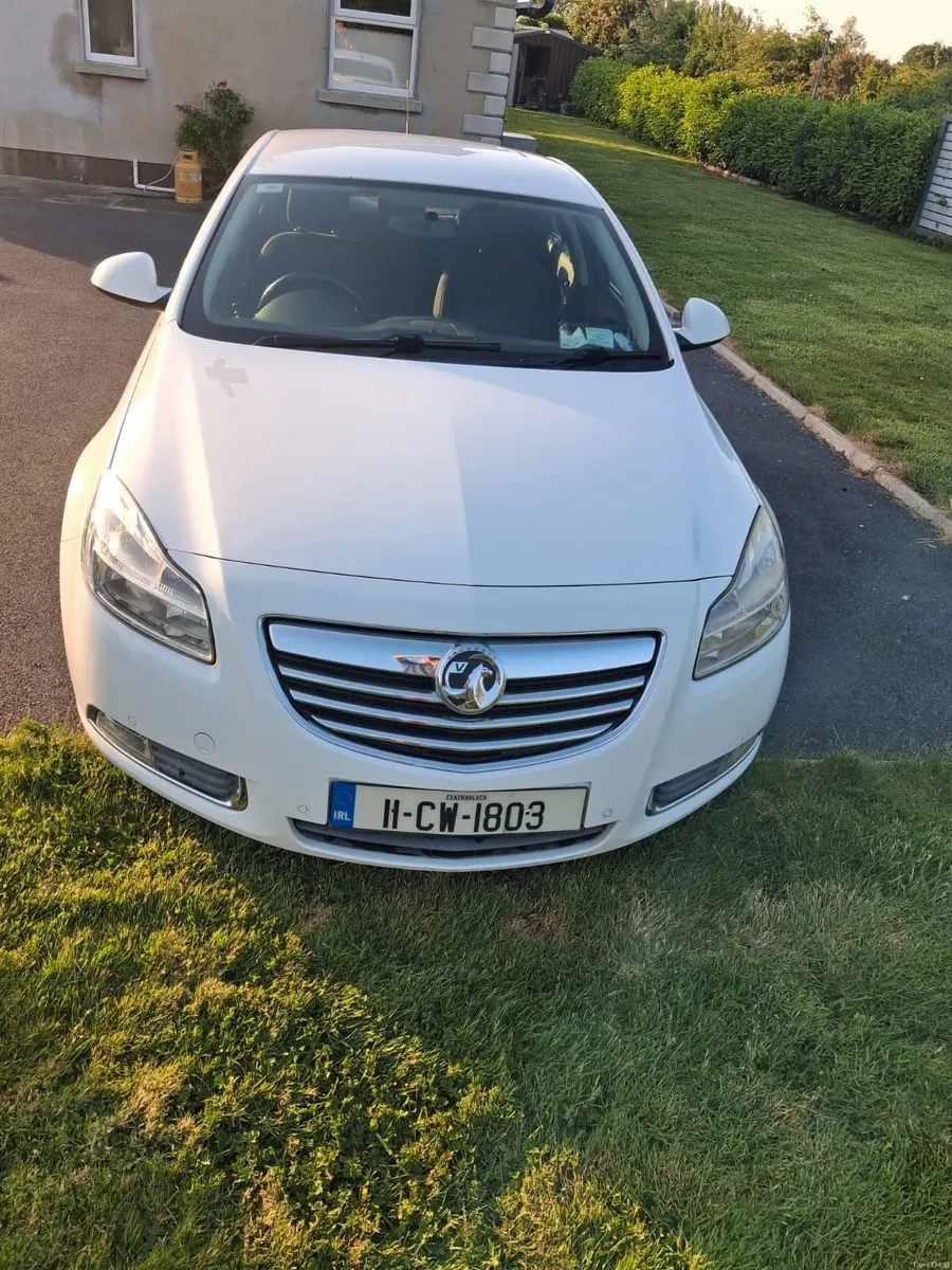 Vauxhall Insignia 2011 - Image 2