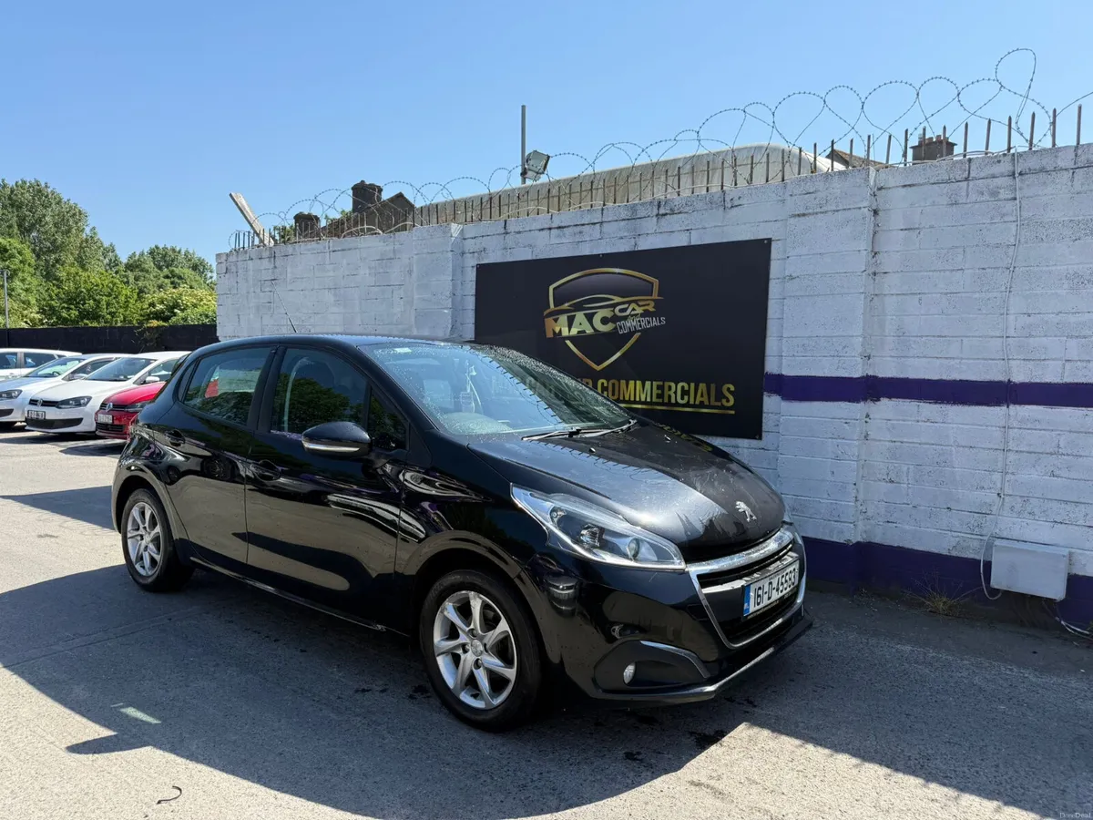 Peugeot 208 2016 - Image 1