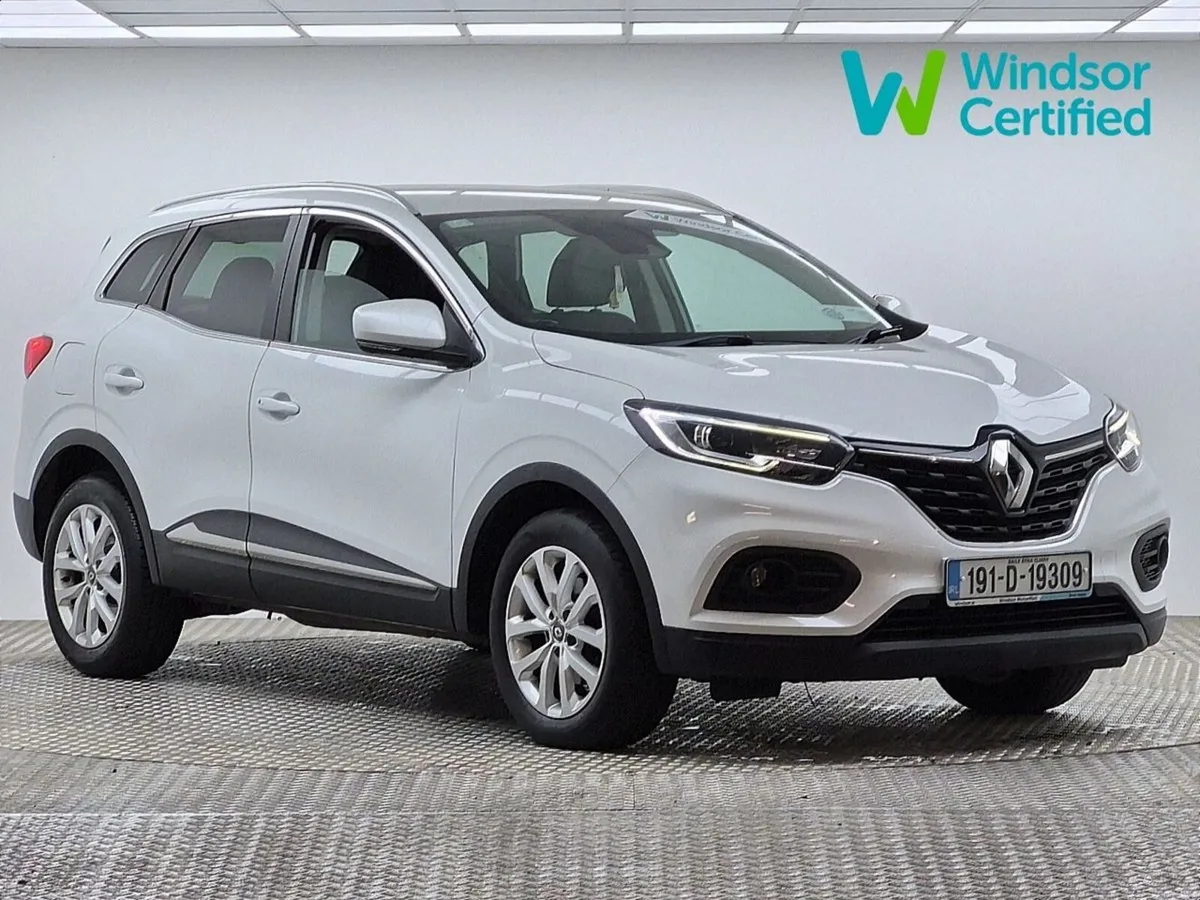 Renault Kadjar 1.3 TCE 140 bhp  Iconic - Image 1