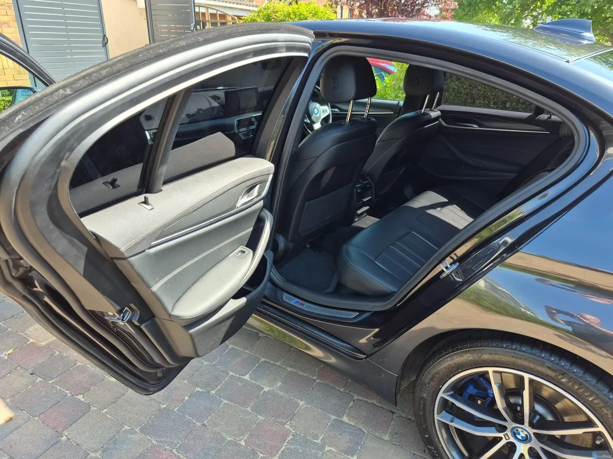 BMW 5-Series 2022 - Image 3