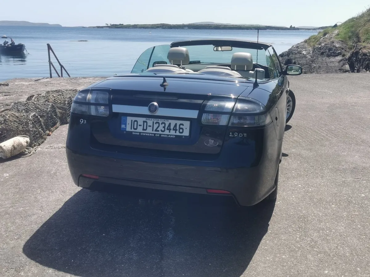 REDUCED. SUMMER IS HERE! SAAB CONVERTIBLE - Image 5