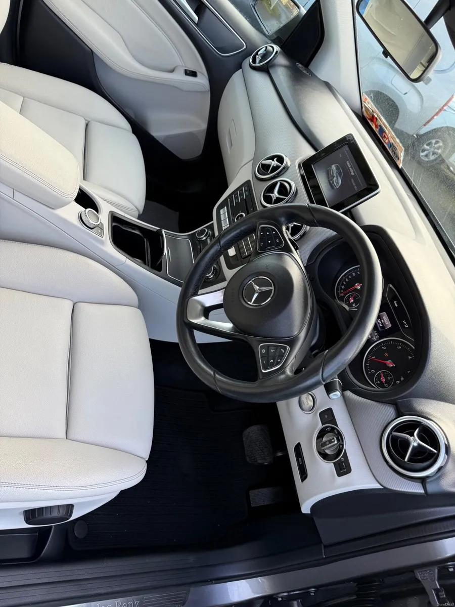 Mercedes-Benz B-Class 2018 - Image 4
