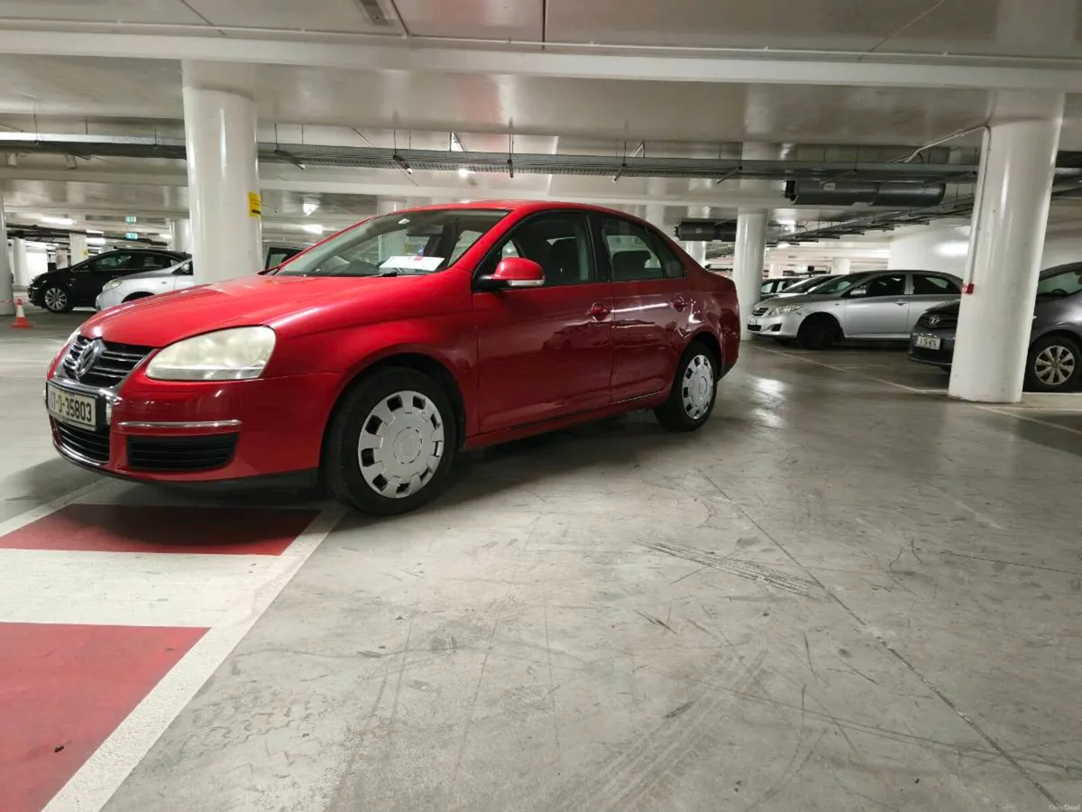 VW Jetta very low km - Image 2