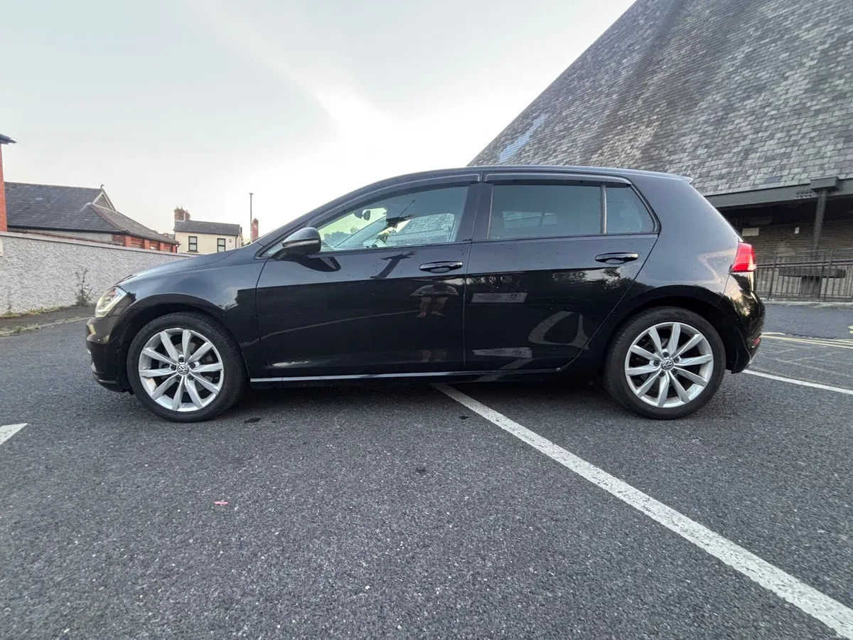 Volkswagen Golf 2018 Automatic - Image 2