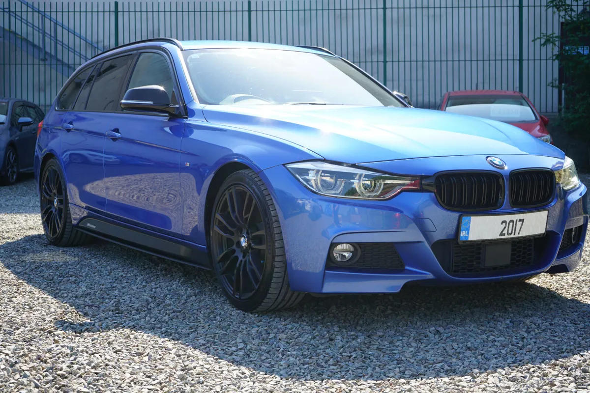 2017 BMW 320D Touring M-Sport - Image 2