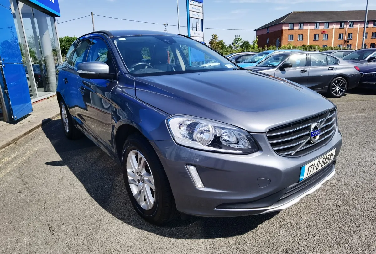 VOLVO XC60 2.0 SE NAV D4 DIESEL - Image 3